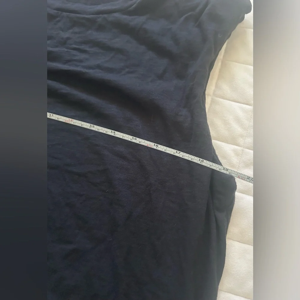 Joe’s Jeans Brand THE ARDEN SLEEVELESS TEE. Black. Size medium. - Picture 4 of 6